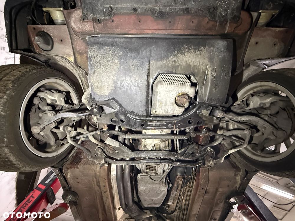BMW Seria 7 - 34
