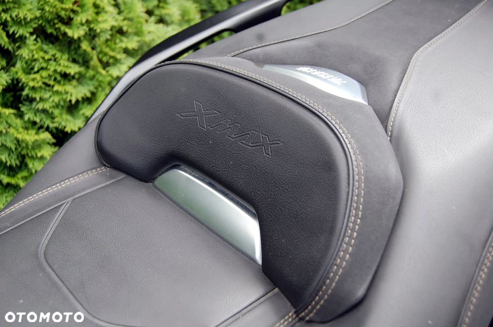 Yamaha X-max - 12