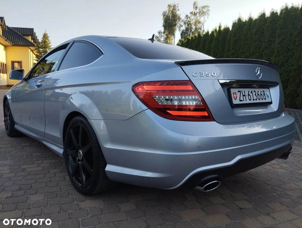 Mercedes-Benz Klasa C 350 CGI BlueEff - 12