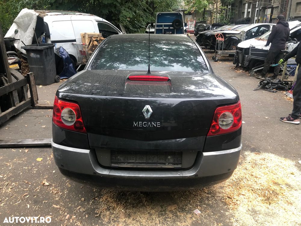Dezmembrez Renault Megane 2 cabrio  2005 negru benzina - 8