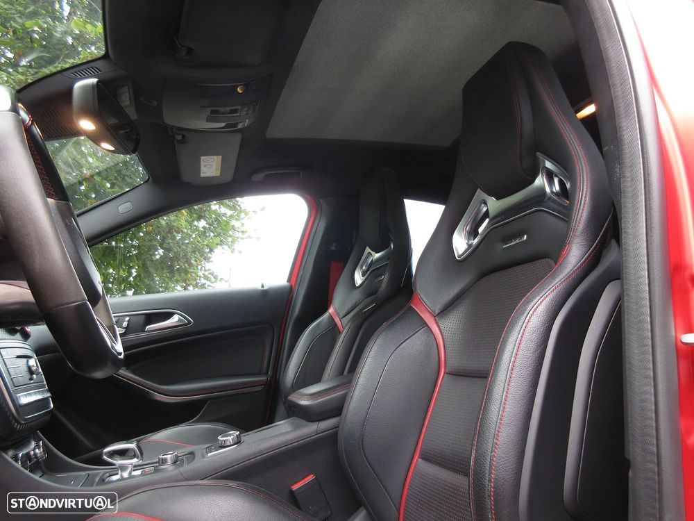 Mercedes-Benz A 45 AMG 4-Matic - 26