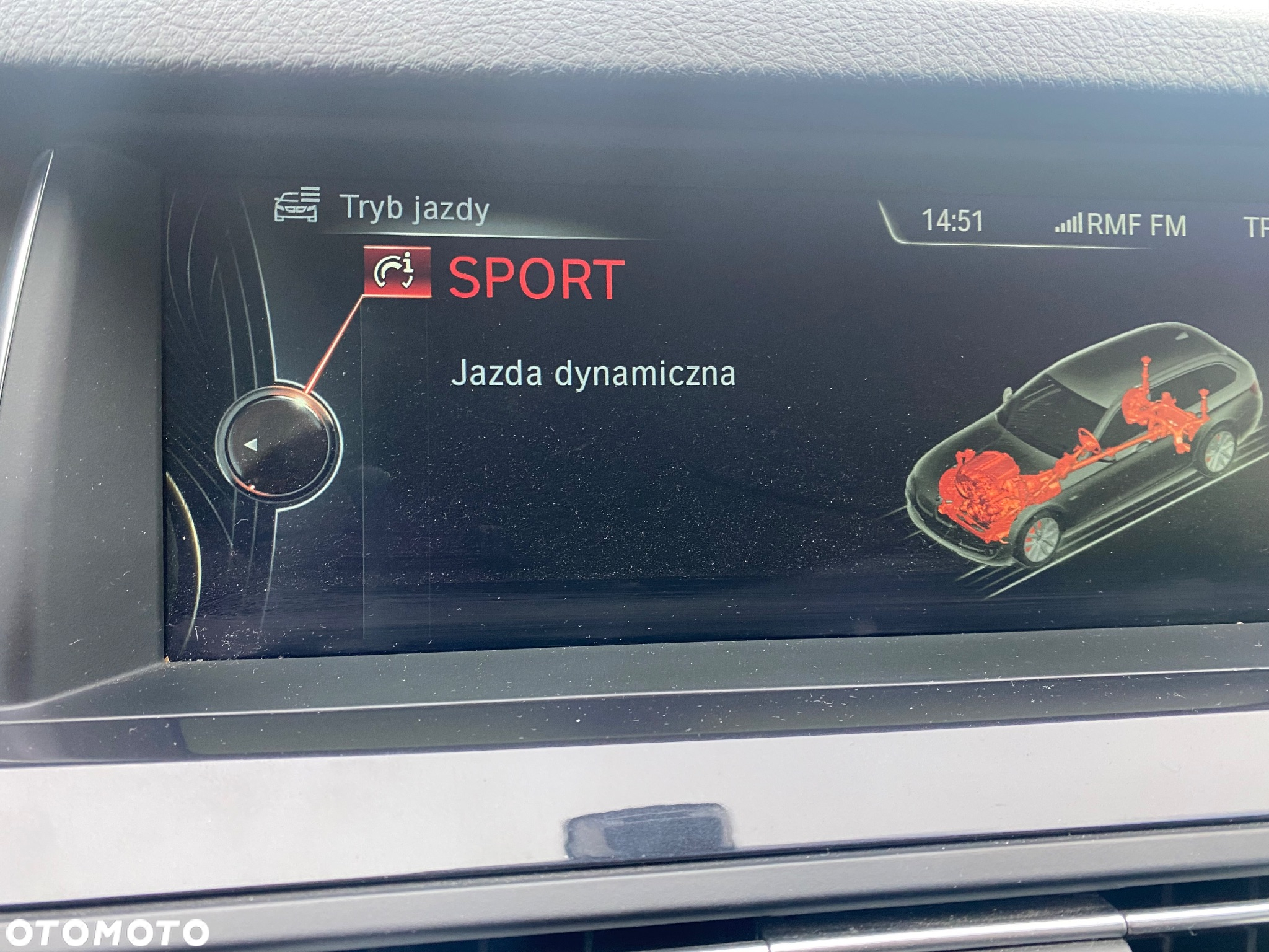 BMW Seria 5 520d xDrive - 13