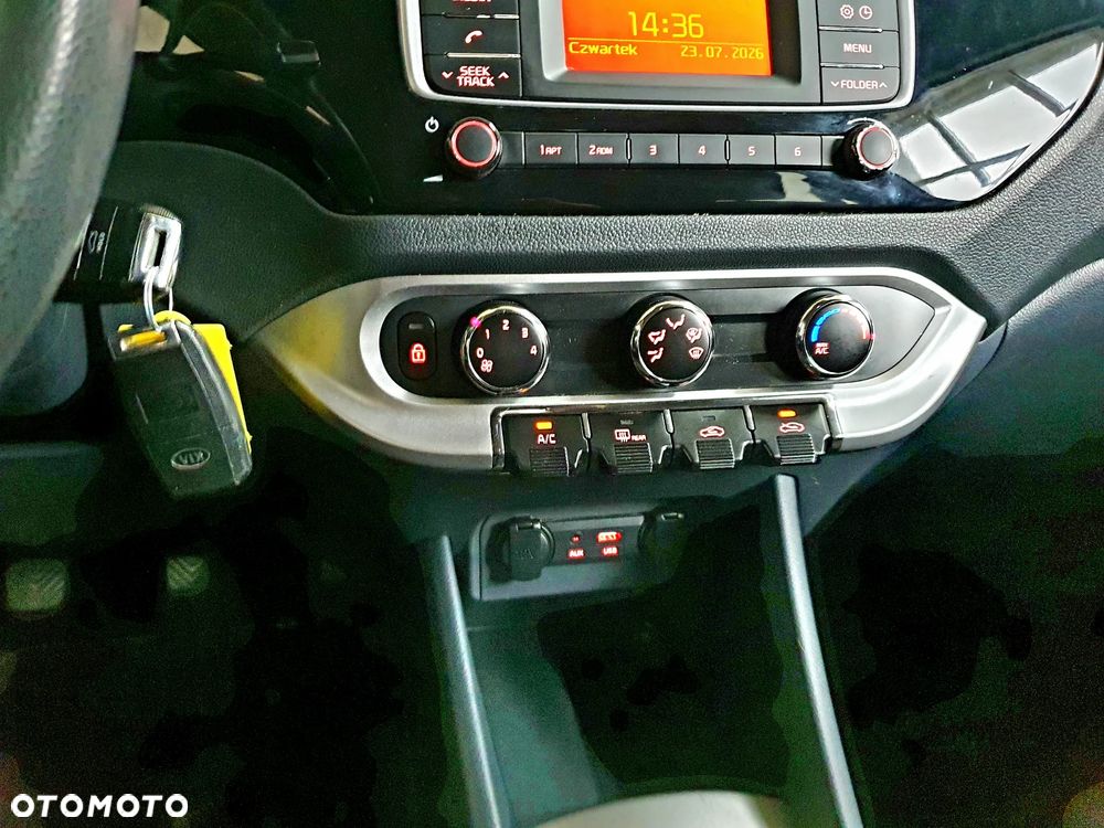 Kia Rio 1.2 L - 11