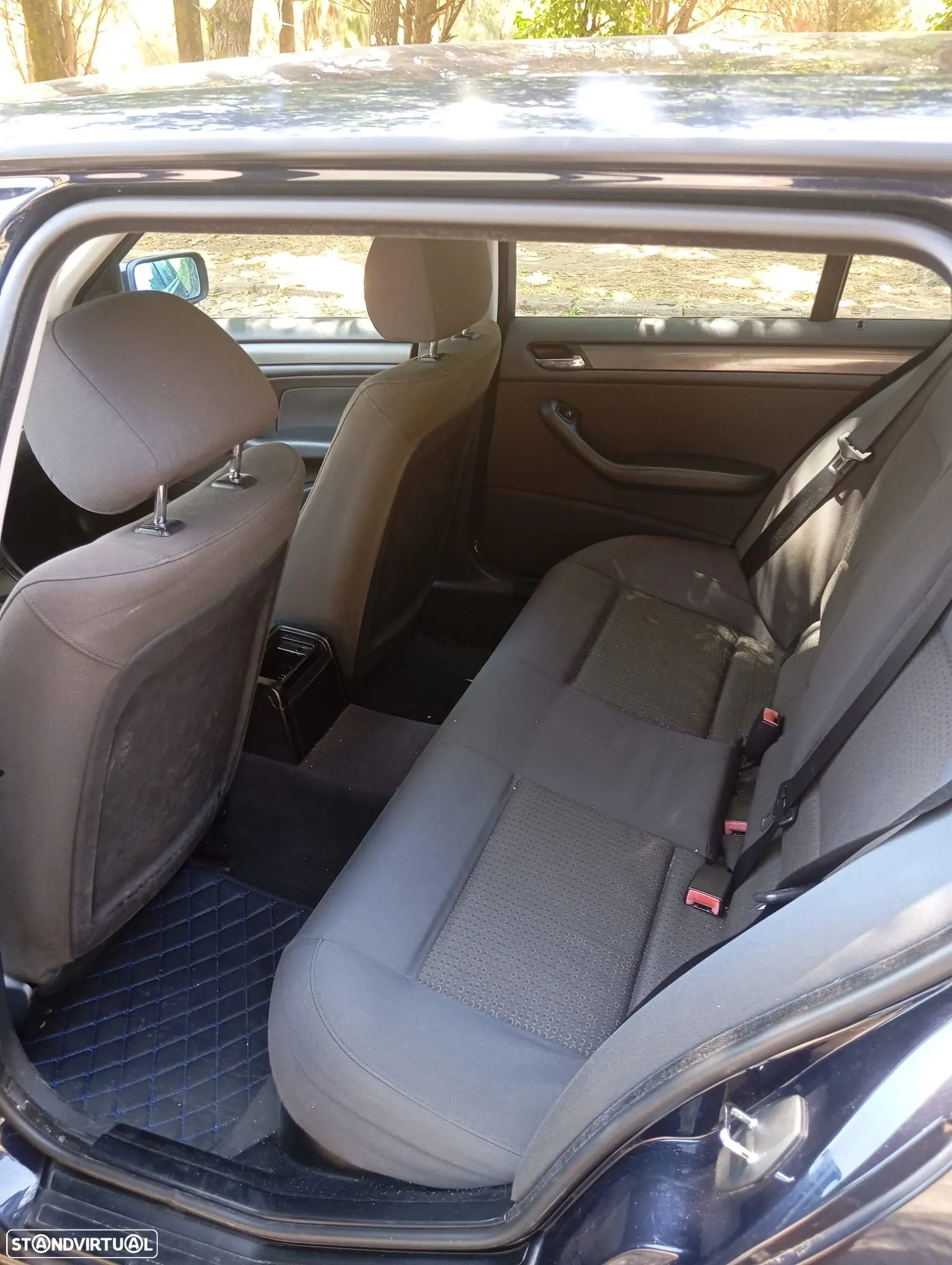 BMW 318 d Touring - 15