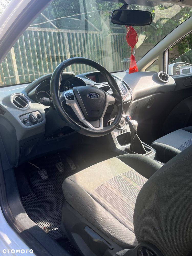 Ford Fiesta 1.6 TDCi Sport - 8