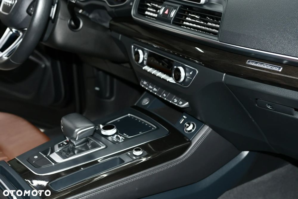 Audi Q5 40 TFSI quattro S tronic - 20