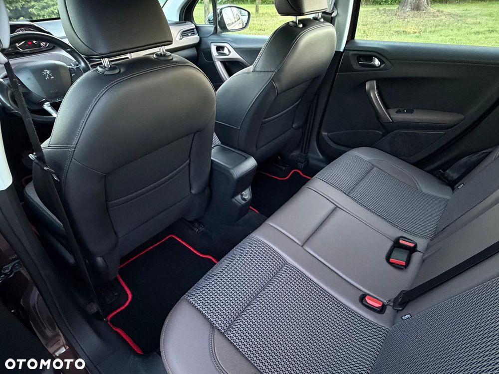 Peugeot 2008 120 VTI Business-Line - 31