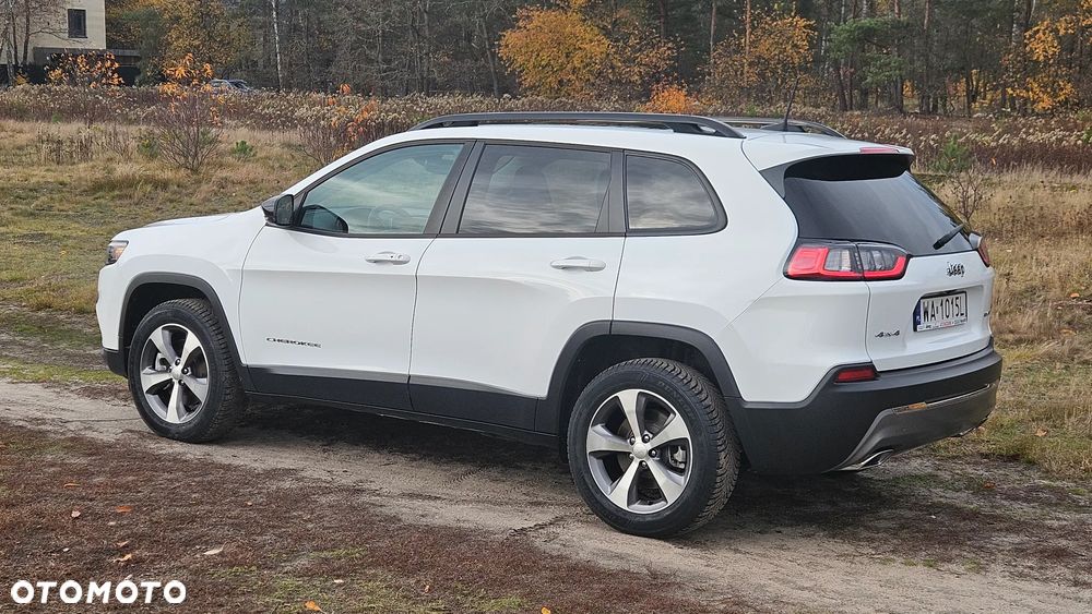 Jeep Cherokee - 20