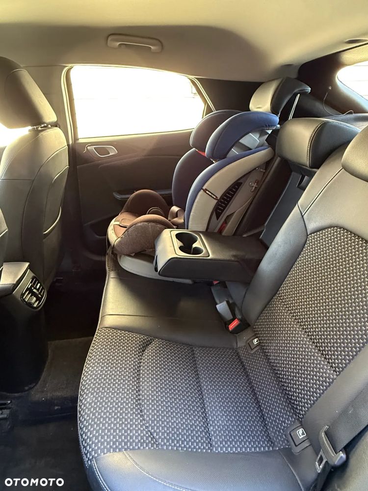 Kia XCeed 1.4 T-GDI L Business Line - 10