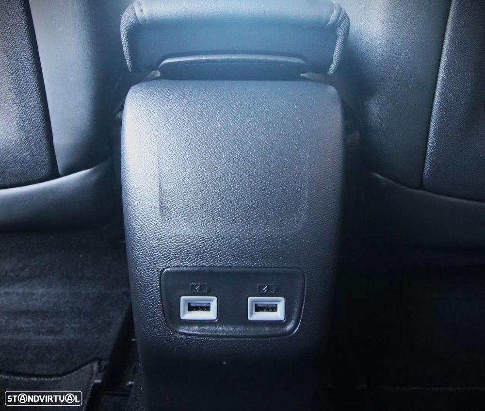 Peugeot e-2008 50 kWh GT Line - 35