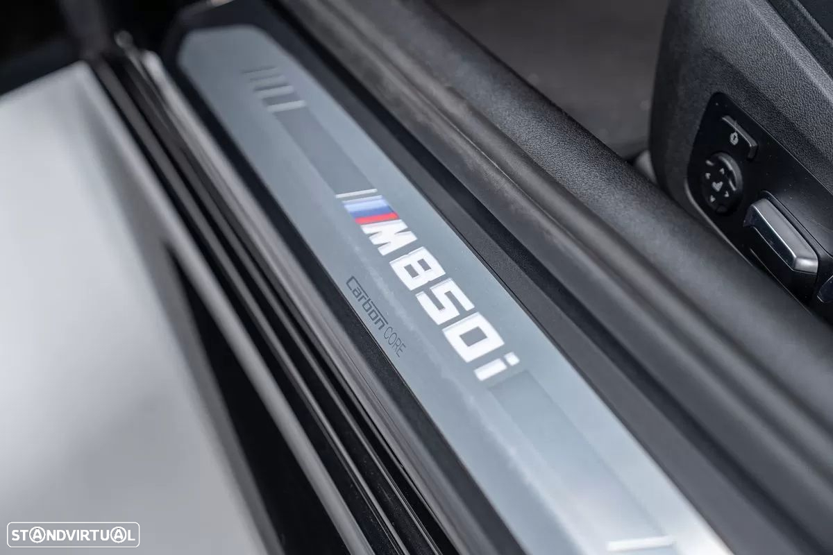 BMW M850i xDrive - 25