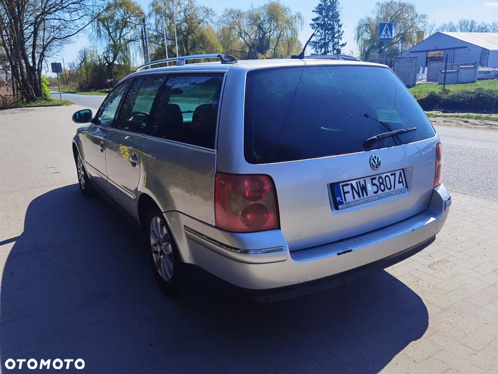 Volkswagen Passat 2.0 TDI DPF Highline - 4