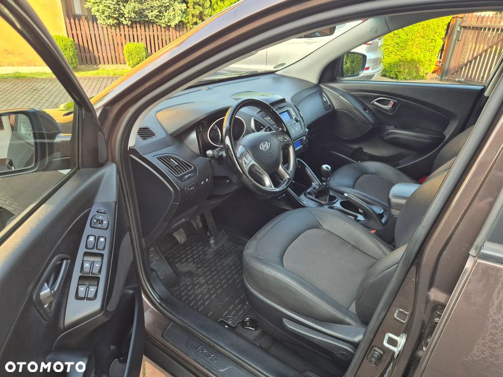 Hyundai ix35 1.7 CRDi 2WD Fifa World Cup Edition - 16