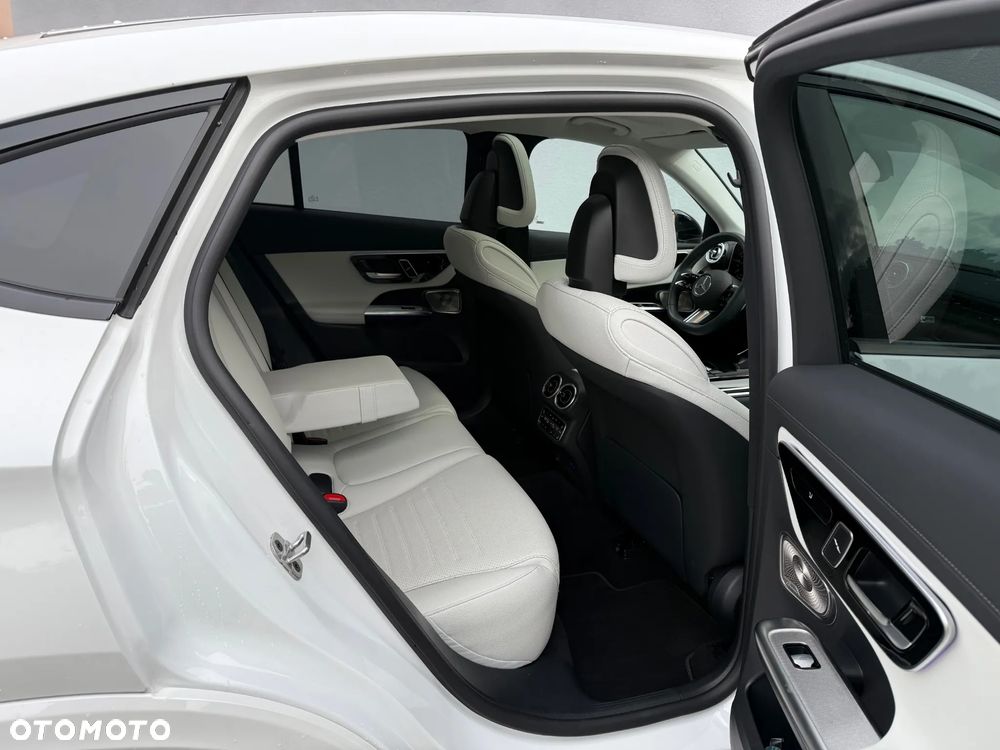Mercedes-Benz GLC - 10
