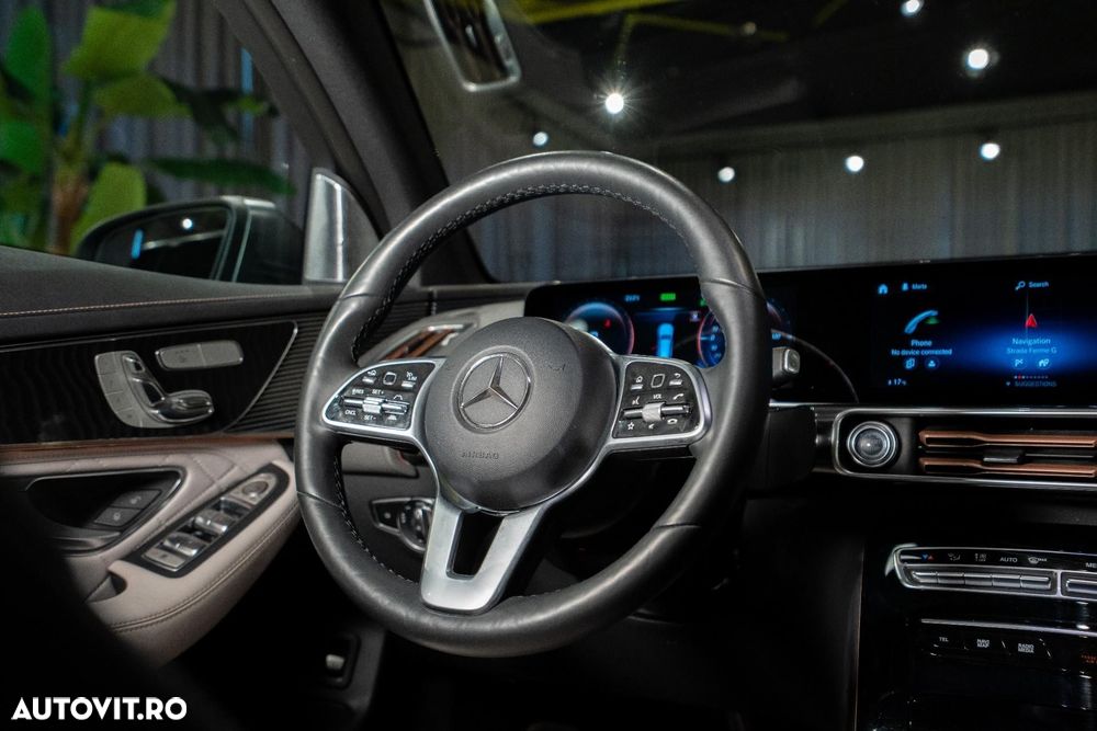 Mercedes-Benz EQC - 26
