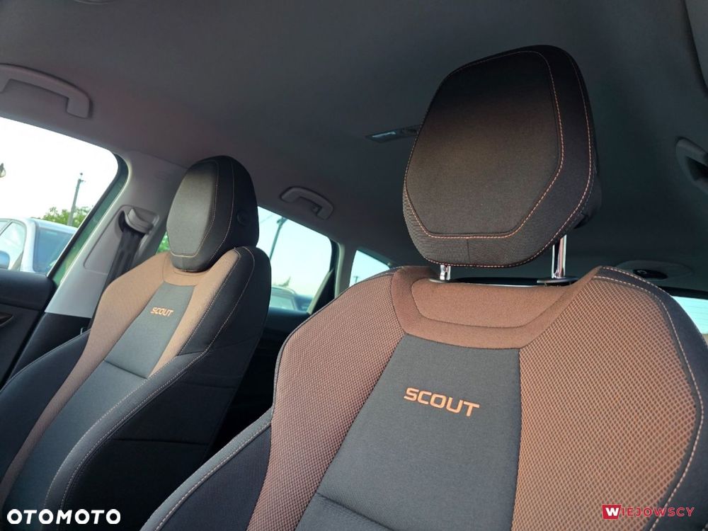 Skoda Karoq 2.0 TDI SCR 4x4 Scout DSG - 17