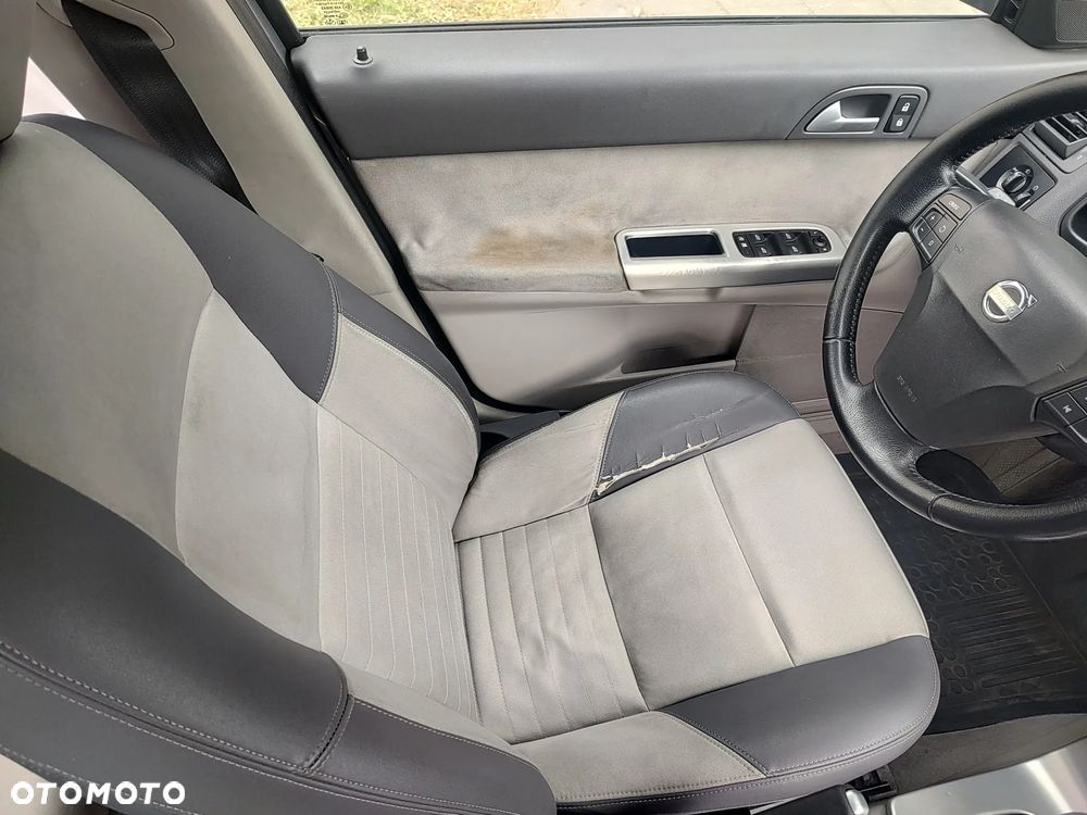 Volvo V50 2.4 Momentum - 14
