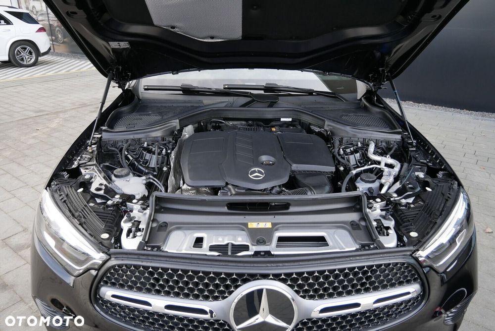 Mercedes-Benz GLC - 29