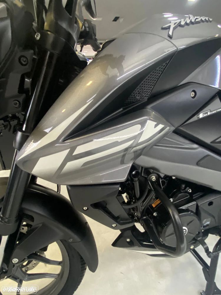 Bajaj Pulsar NS 125 - 10
