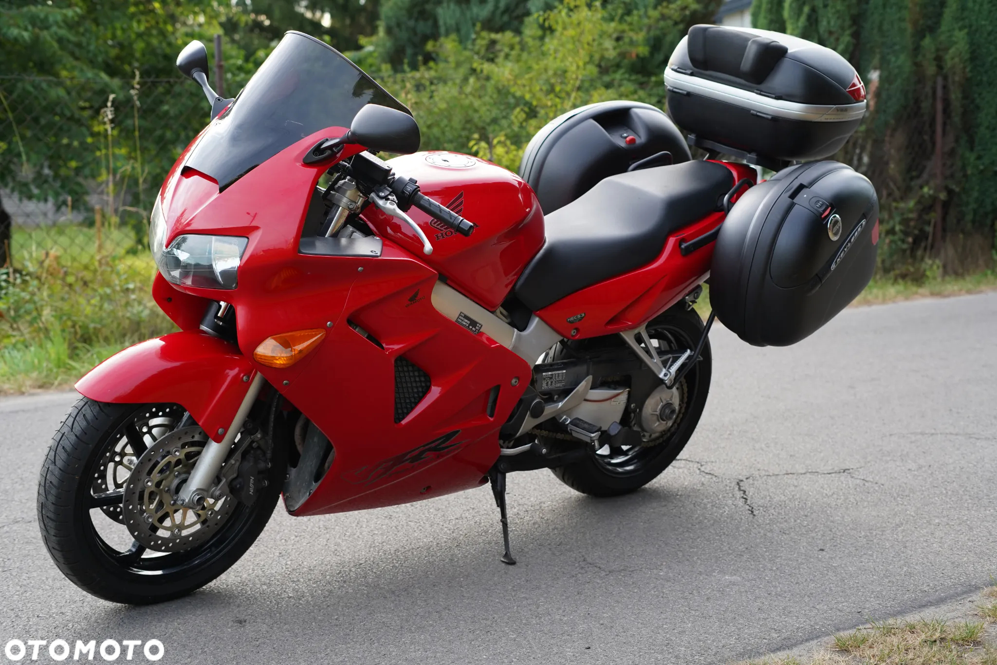Honda VFR - 3