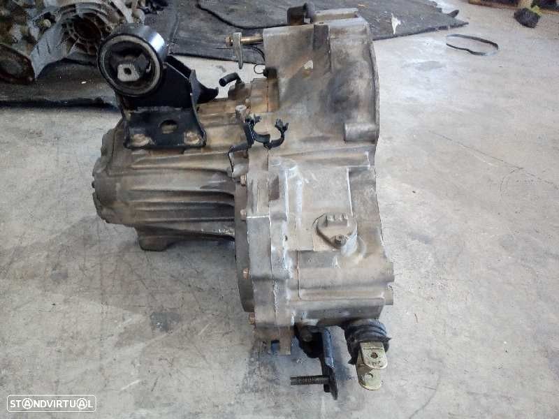 CAIXA VELOCIDADES NISSAN PRIMERA HATCHBACK 2001 - 1