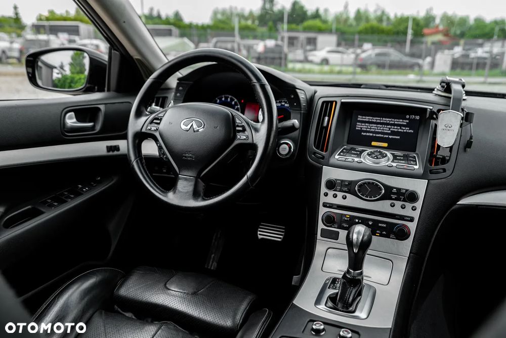 Infiniti G G37 S - 25