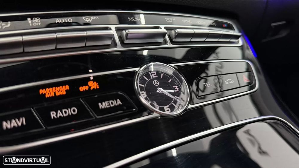 Mercedes-Benz E 220 d AMG Line - 28