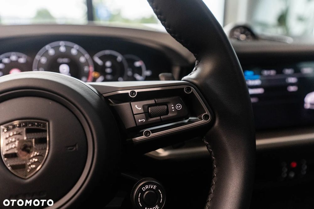Porsche Cayenne Turbo E-Hybrid PHEV - 18