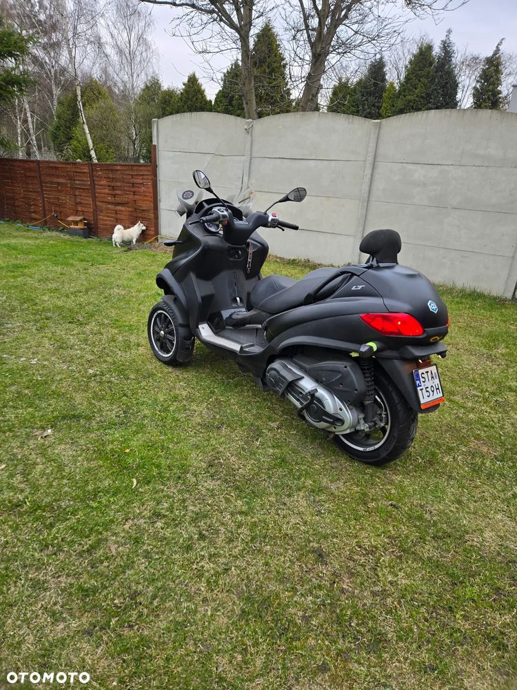 Piaggio MP-3 - 1