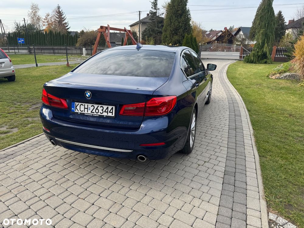 BMW Seria 5 520d xDrive Luxury Line sport - 3