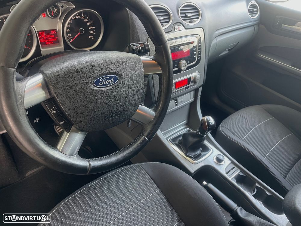 Ford Focus SW 1.6 TDCi Titanium - 13