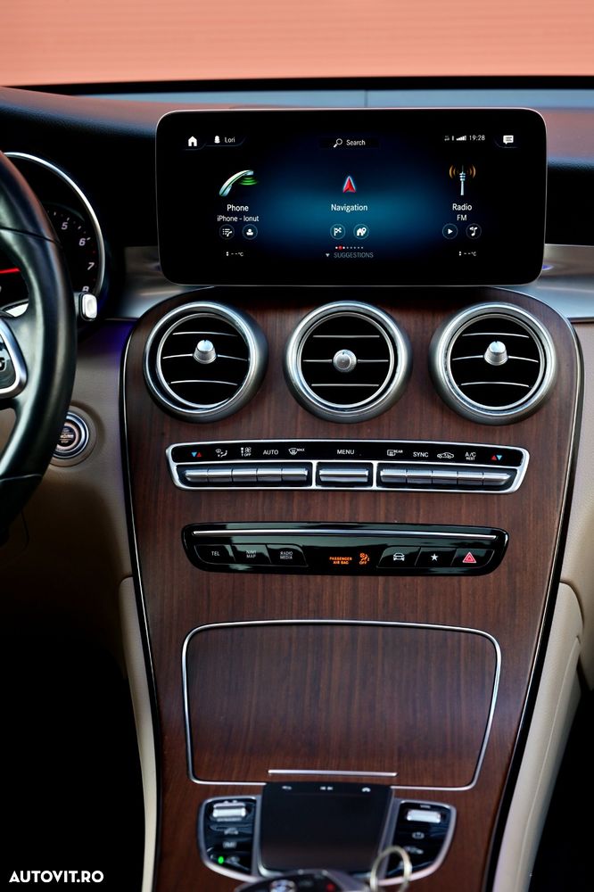 Mercedes-Benz GLC Coupe 300 4MATIC MHEV - 37