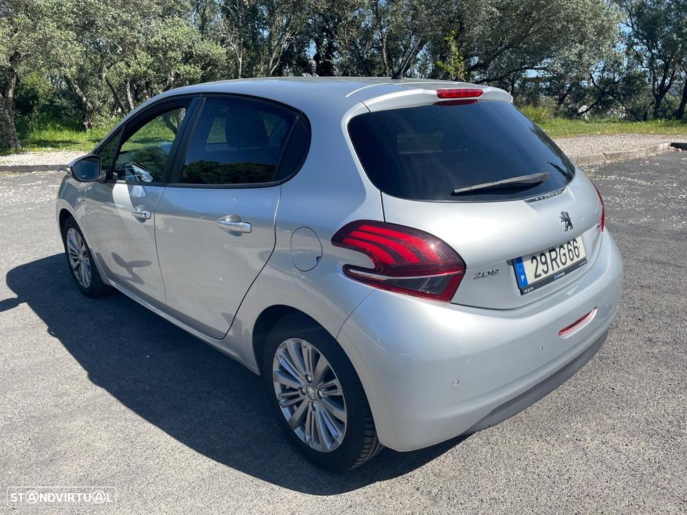Peugeot 208 1.2 PureTech Style - 7