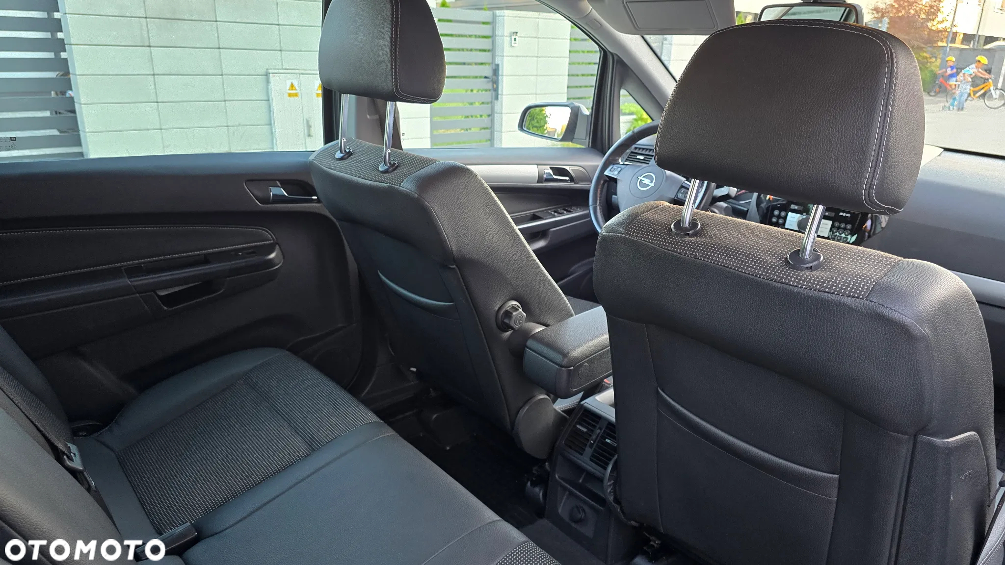 Opel Zafira 1.8 Essentia - 21