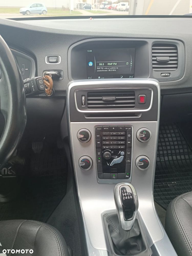 Volvo V60 D2 Drive-E Summum - 19