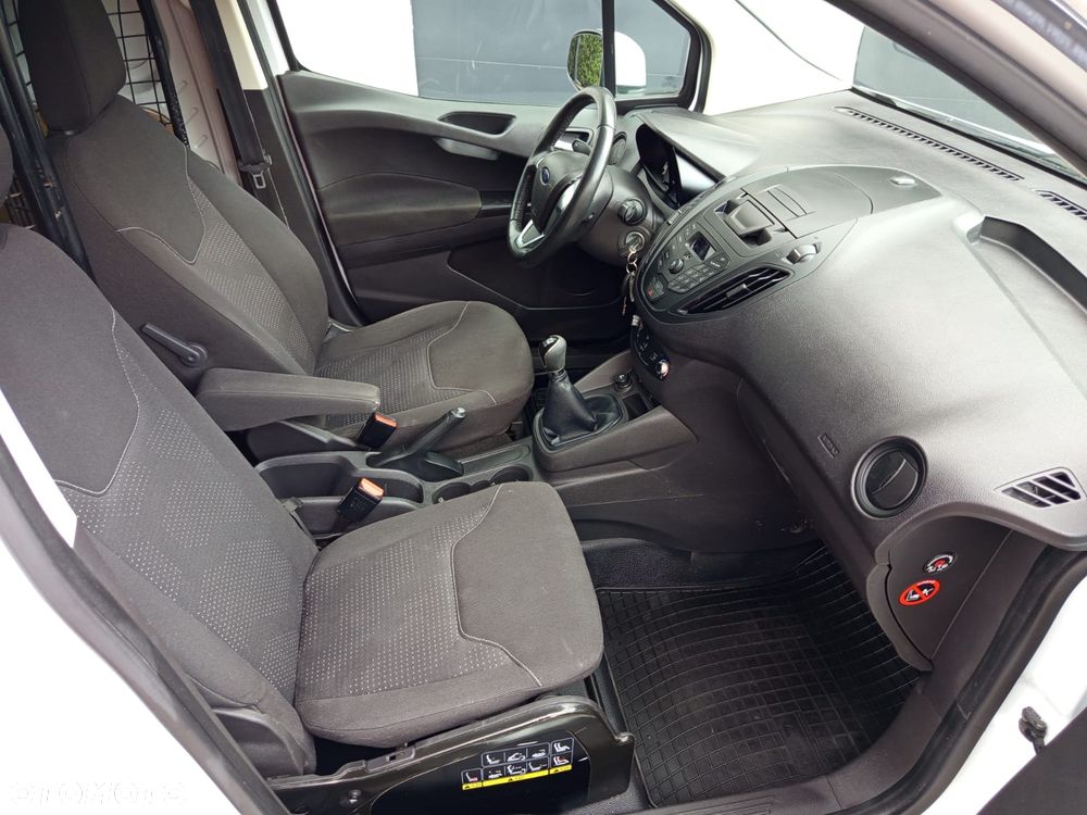 Ford TRANZIT COURIER - 18