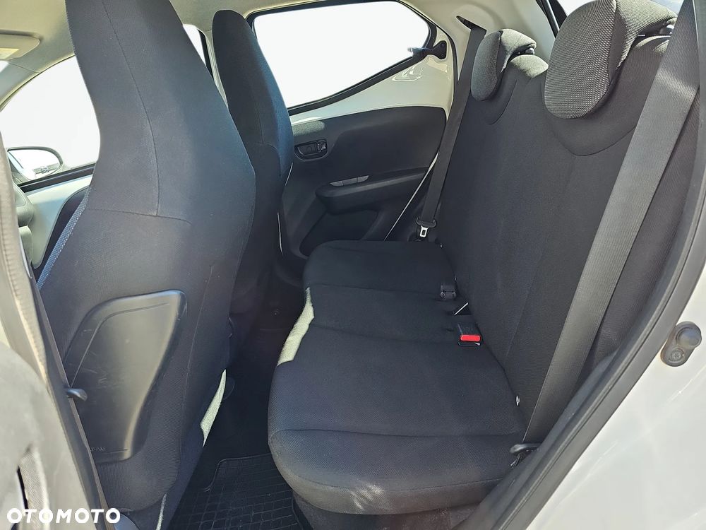 Toyota Aygo - 11