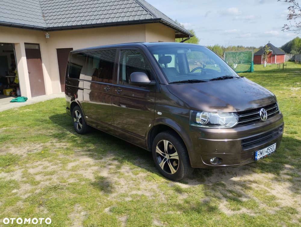 Volkswagen Multivan 2009 photo 2
