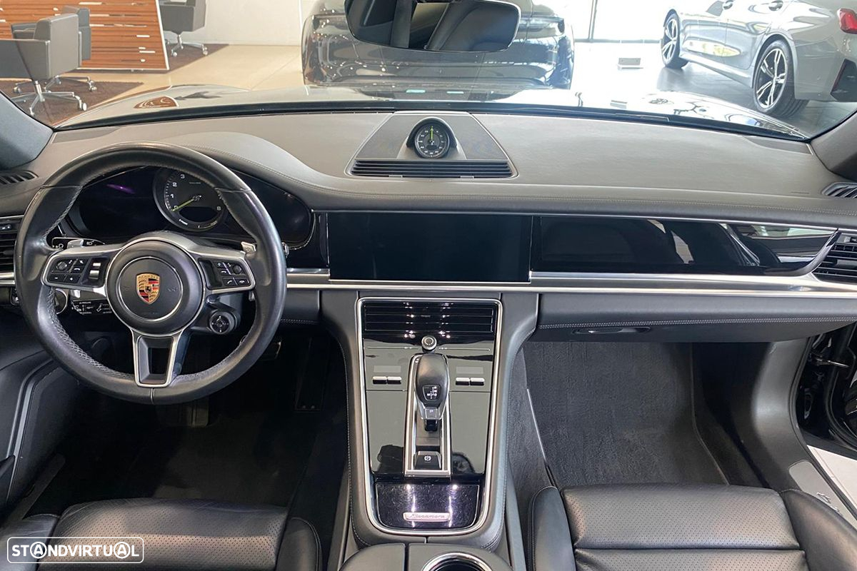 Porsche Panamera Sport Turismo 4 E-Hybrid - 9