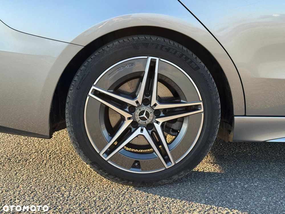 Mercedes-Benz Klasa C 200 4Matic 9G-TRONIC AMG Line Advanced - 10