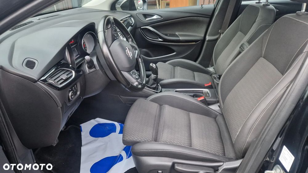 Opel Astra 1.6 BiTrb D (CDTI) Start/Stop Innovation - 22