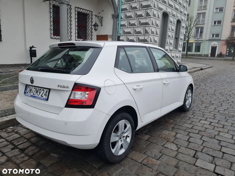 Skoda Fabia 1.2 TSI Ambition - 4