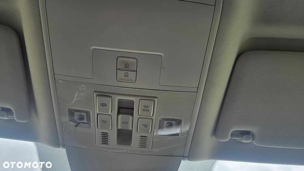 Volkswagen Passat - 30