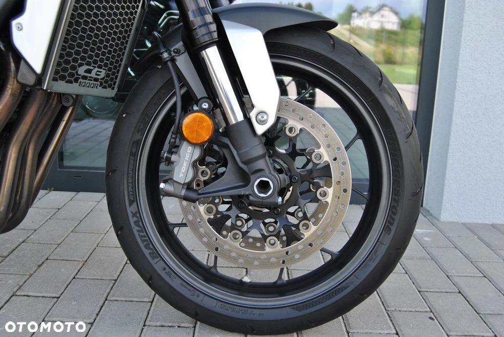 Honda CB - 15