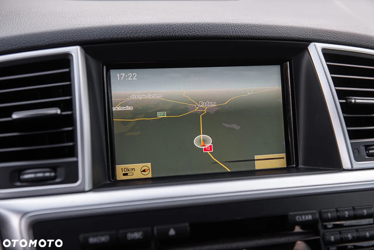 Mercedes-Benz ML 350 BlueTec 4-Matic - 25