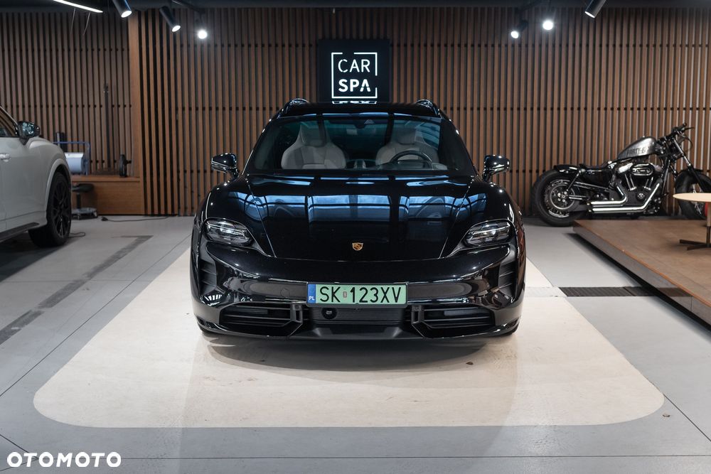 Porsche Taycan Turbo - 1