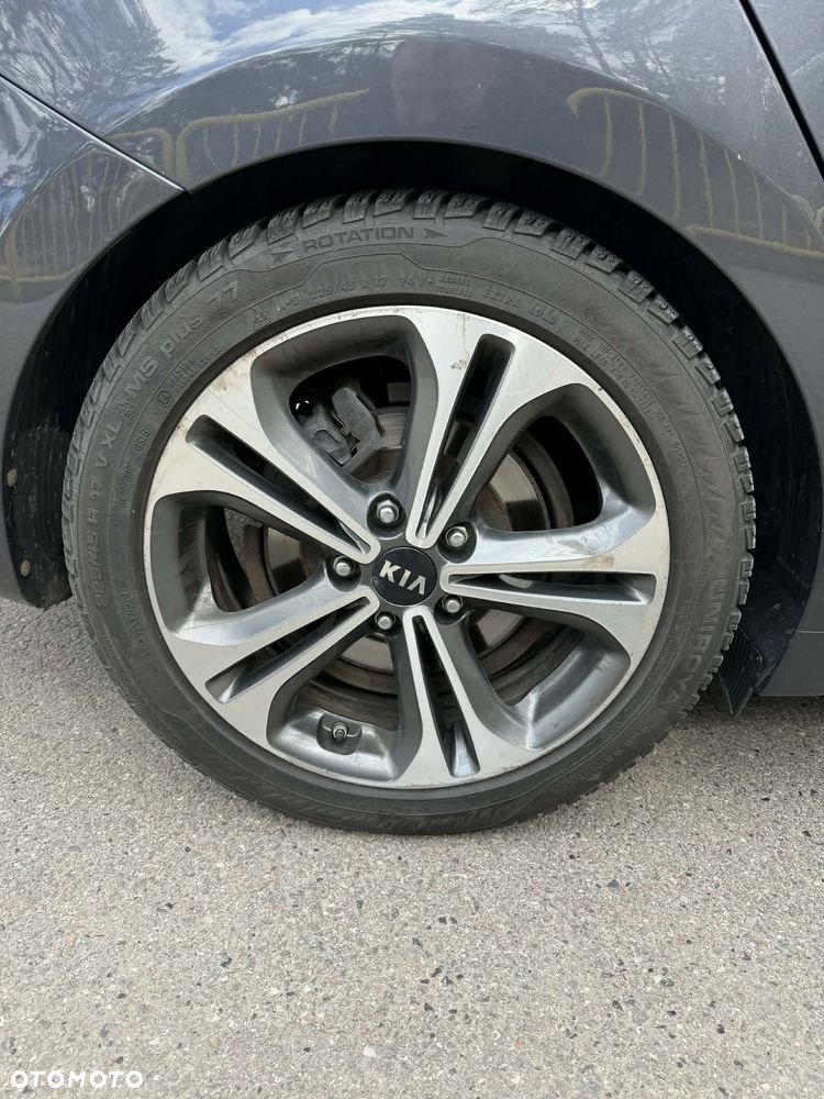 Kia Ceed 1.6 CRDi 136 ISG Platinum Edition - 17