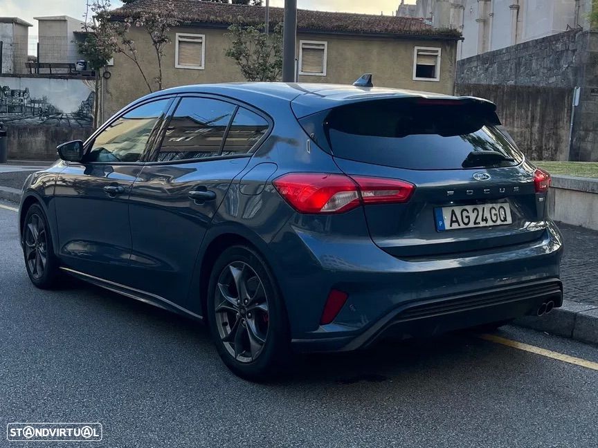 Ford Focus 1.0 EcoBoost MHEV ST-Line X - 13
