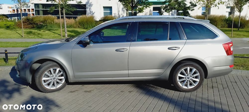 Skoda Octavia 1.4 TSI Ambition DSG - 2