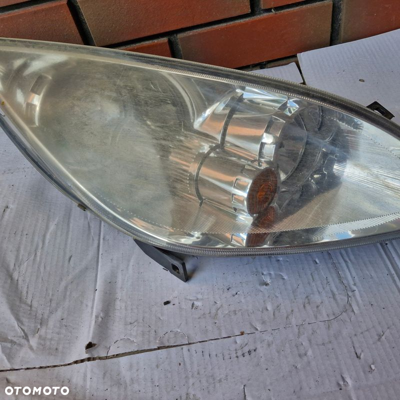 Lampa przednia Prawa Mitsubishi Colt VI MR957354 ALL/L/7 - 2